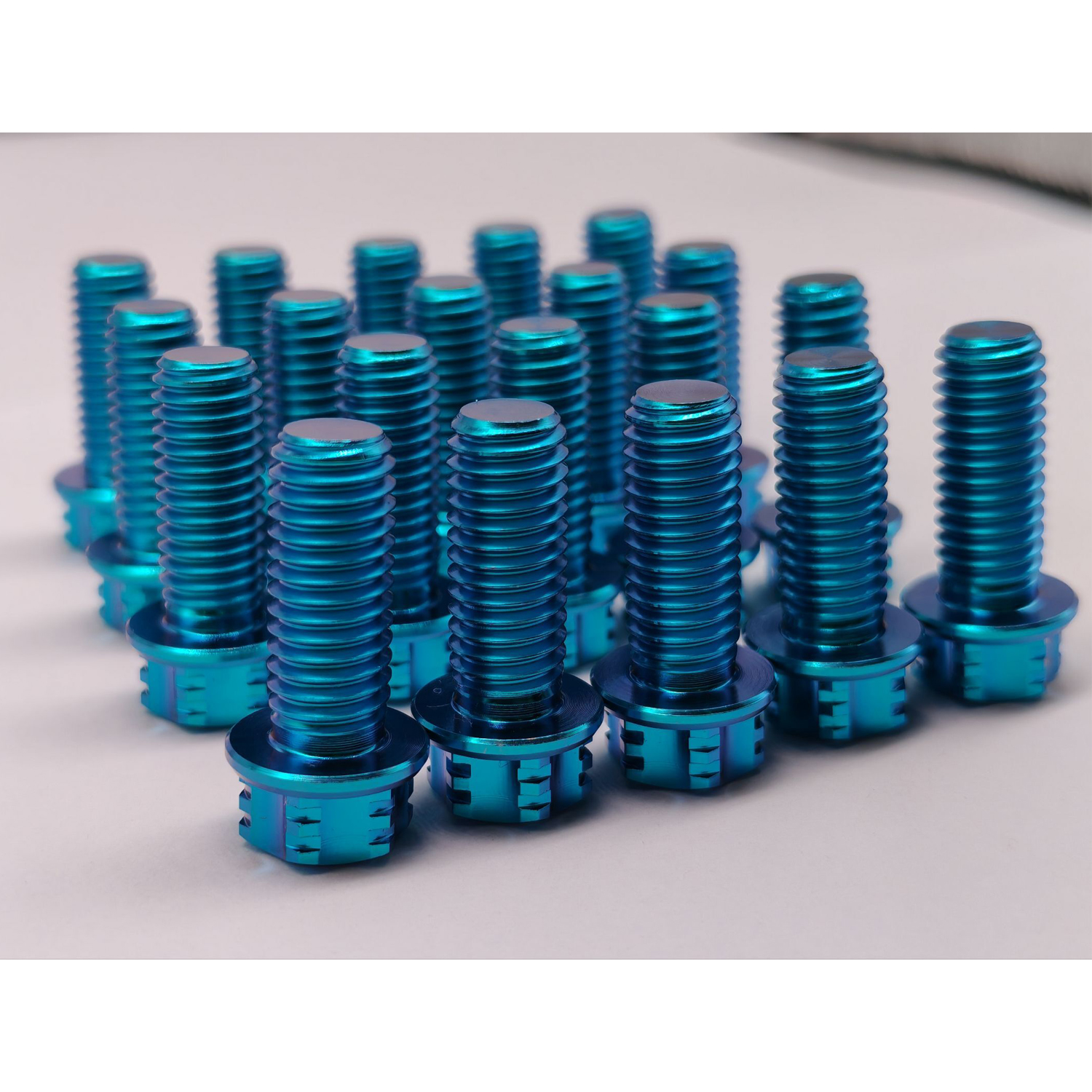 High Strength Gr5 Titanium Hex Bolt M6 M8 M10 Anti-Gallling Lightweight Fastener for Aerospace Marine