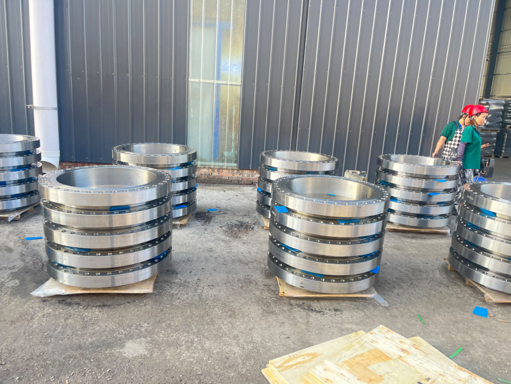 Flange Display Group D1
